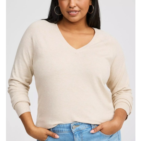 Torrid - Everyday Soft V-Neck Heather Oatmeal Tan Raglan Sleeve Sweater - 3X - Picture 1 of 1
